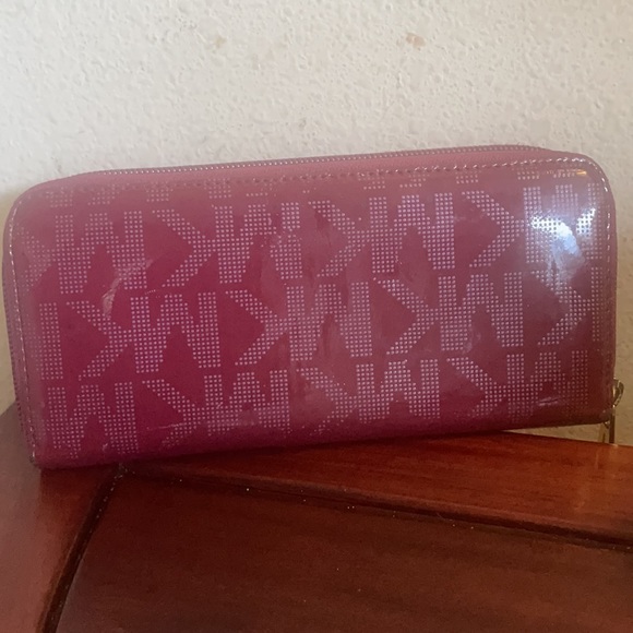 Michael Kors Long Zippy Walket - Picture 4 of 10